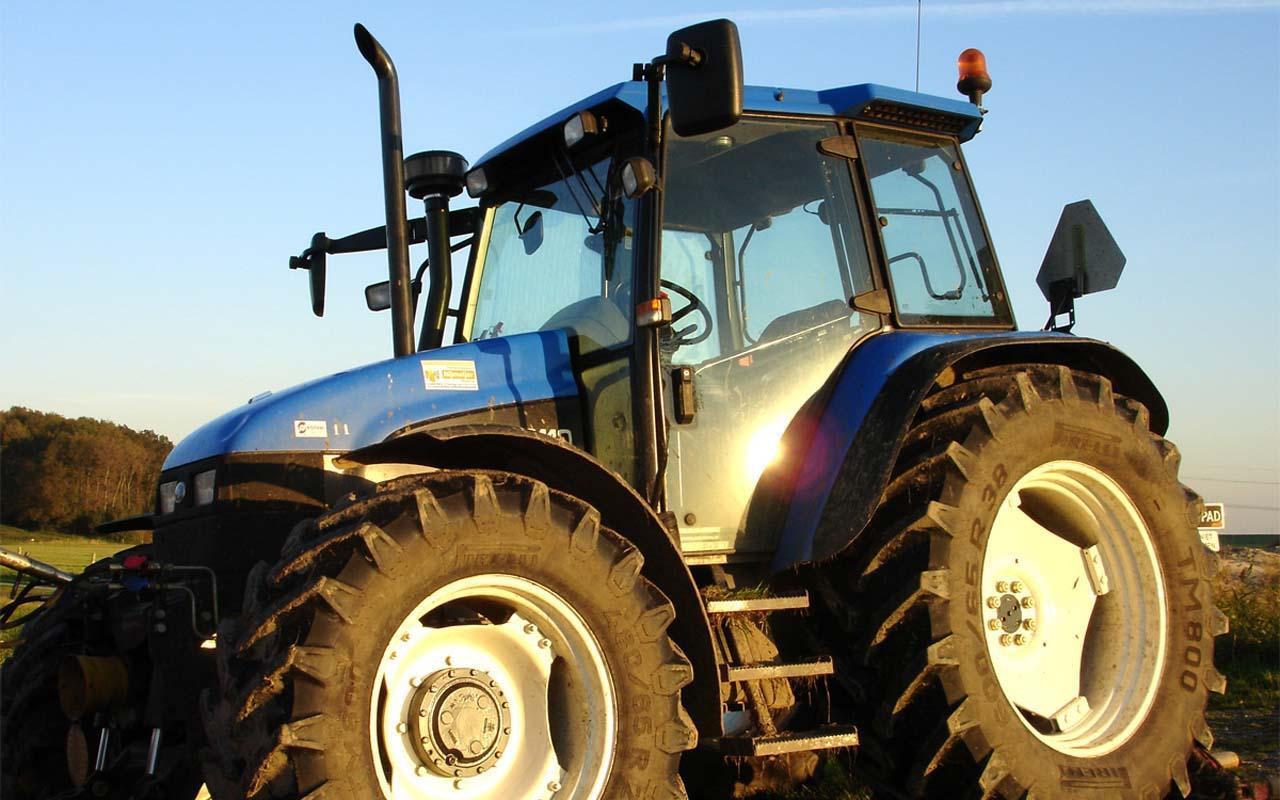 Tractor